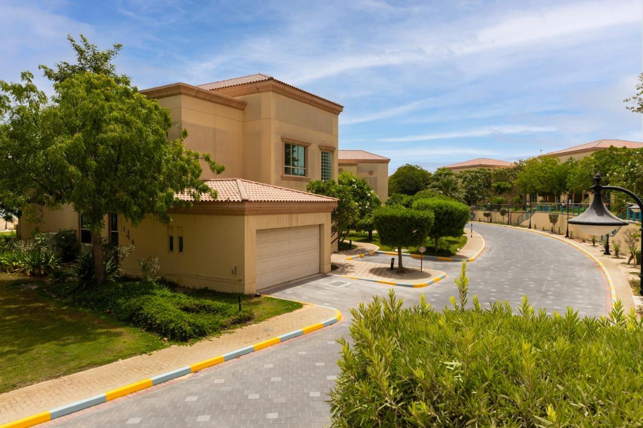 Al Raha Beach Resort & Spa Abu Dhabi Esterno foto