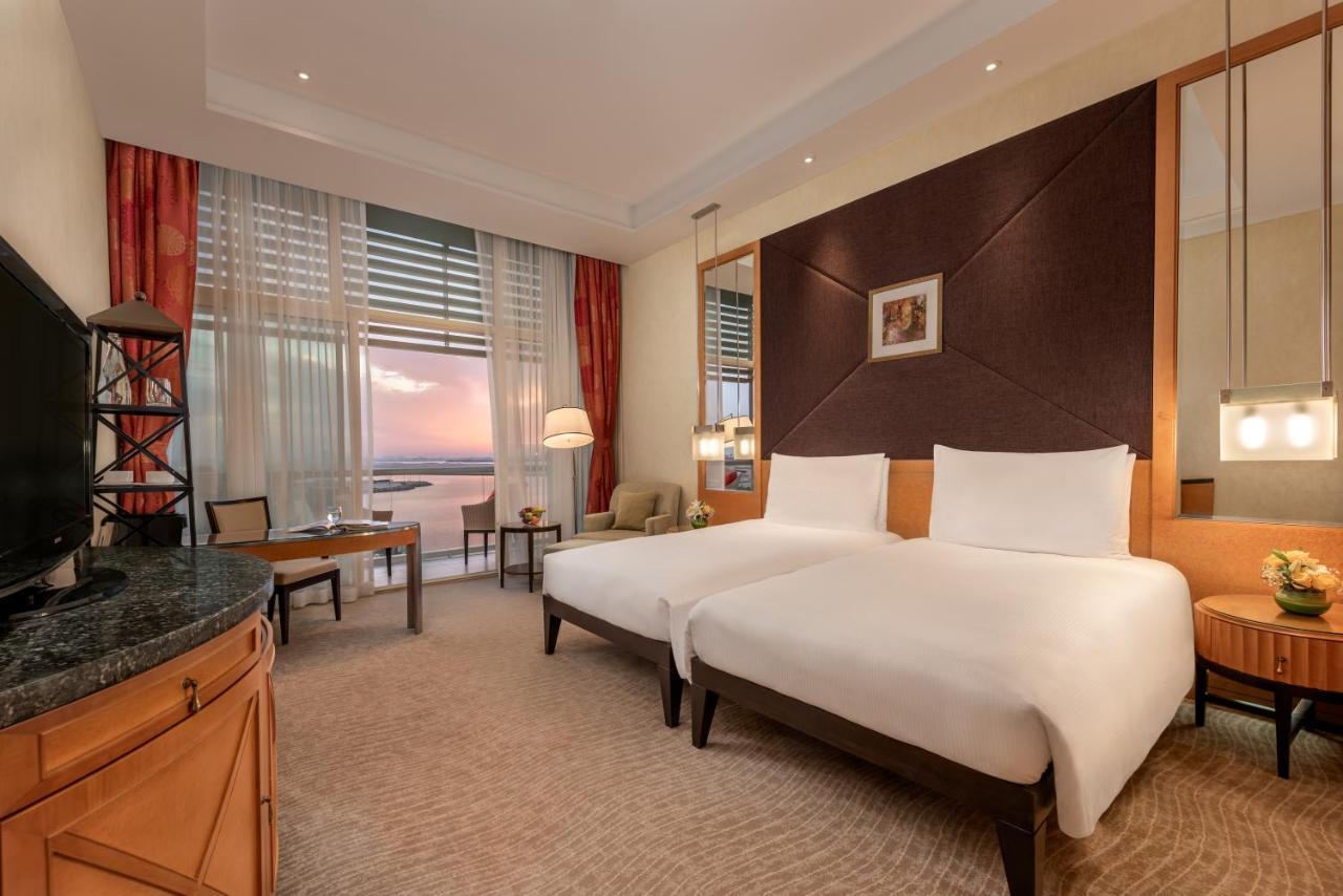Al Raha Beach Resort & Spa Abu Dhabi Esterno foto