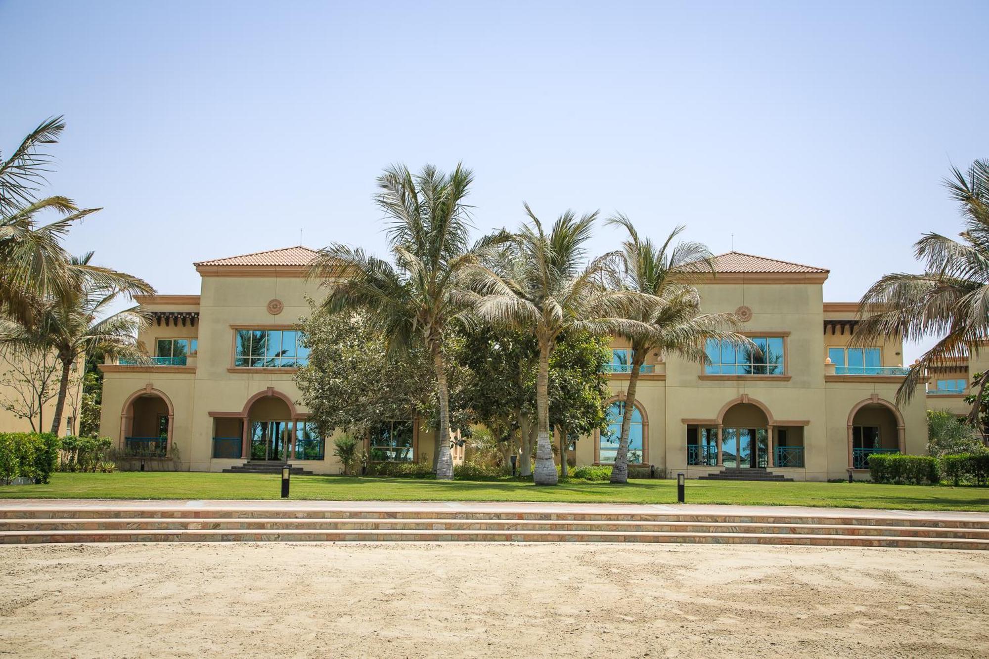Al Raha Beach Resort & Spa Abu Dhabi Esterno foto